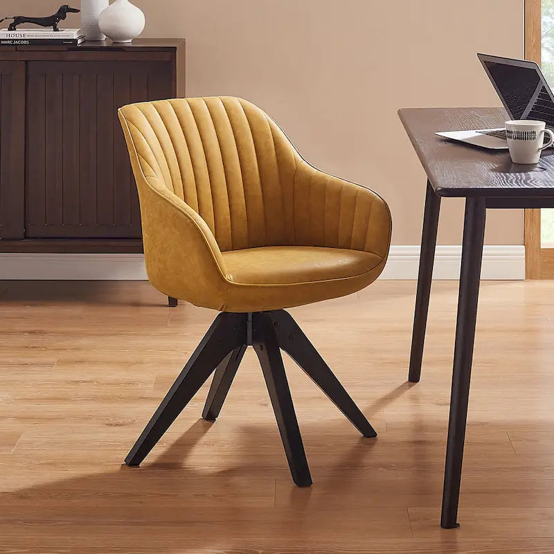 Poltrona girevole in tessuto beige con gambe in legno, singola