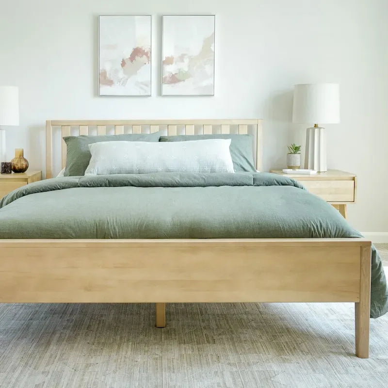 Letto matrimoniale in legno massello nero/queen con testiera a doghe