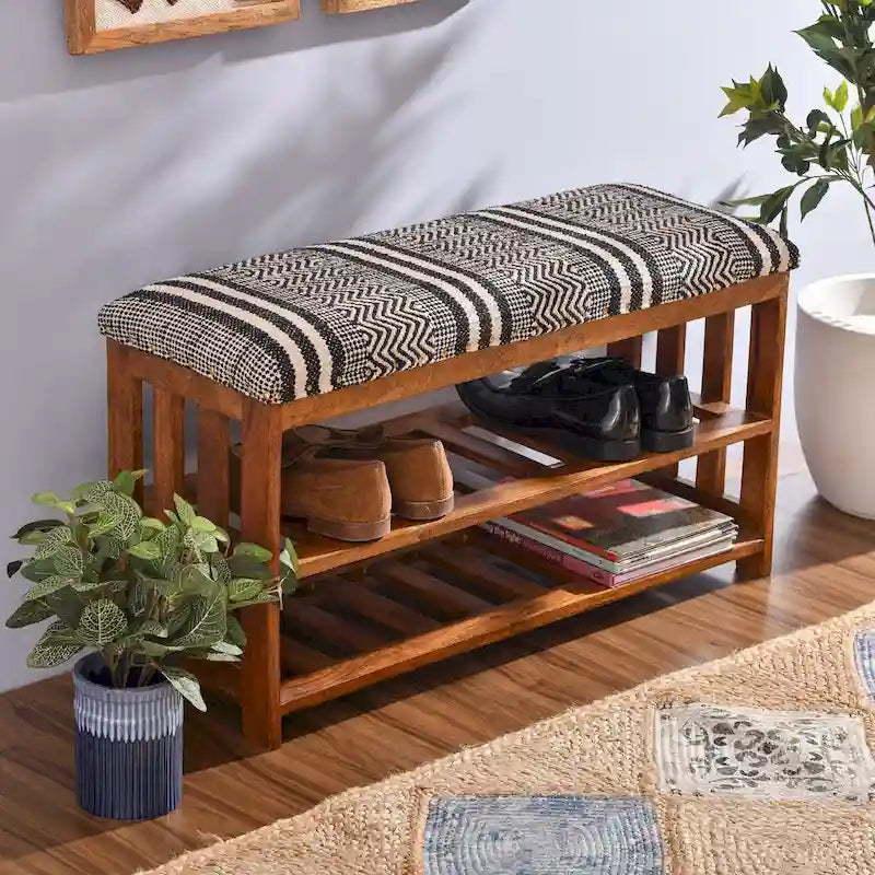 Panca contenitore in legno di acacia naturale in stile boho con rivestimento imbottito, 2 ripiani, 1 posto