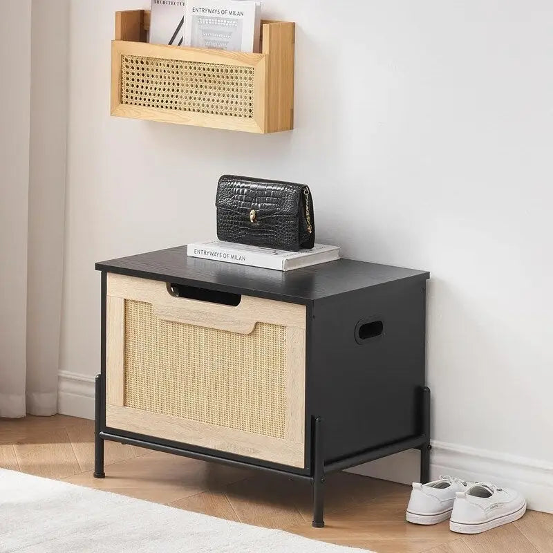Panca contenitore in rovere e rattan nero, seduta singola, per ingresso/camera da letto
